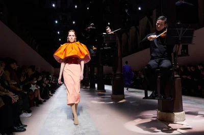 Look 3